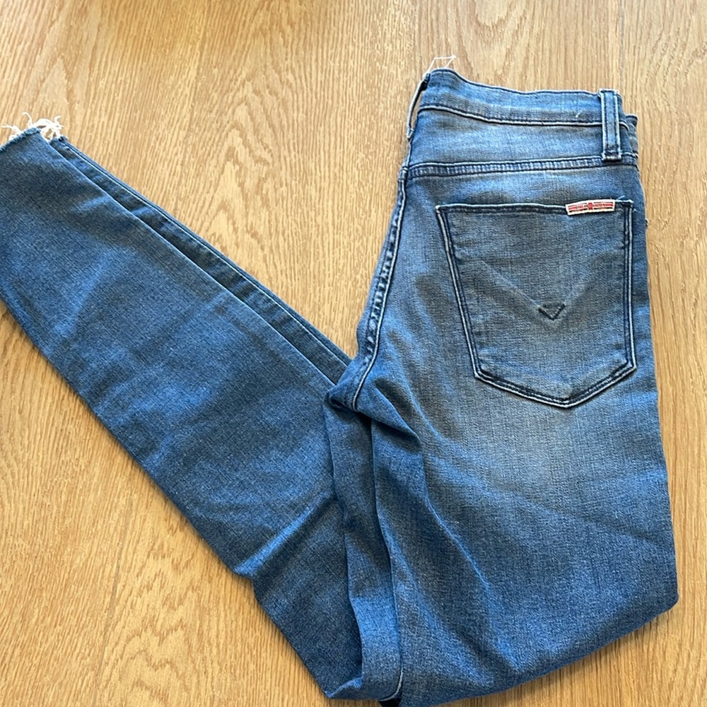 EUC Hudson Sz 24 skinny jeans